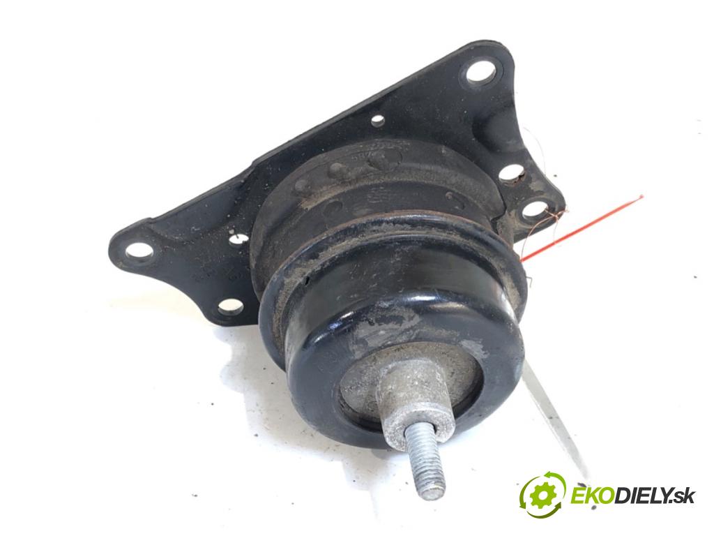 SKODA RAPID liftback 2013 77 kW 1.2 TSI 1197 AirBag Motor 6R0199167AB (Držiak motora)