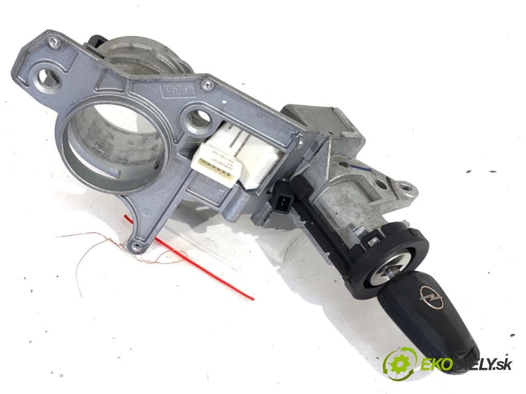 OPEL ZAFIRA B Nadwozie pełne/minivan 2005 88 kW 1.9 CDTI VAN (M75) 1910 spinačka N0501881 (Spínacia skrinka)