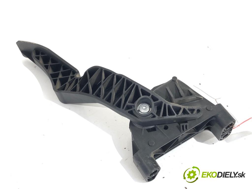 OPEL ZAFIRA B Nadwozie pełne/minivan 2005 88 kW 1.9 CDTI VAN (M75) 1910 Potenciometer plynu 9202341 (Potenciometer plynového pedálu)