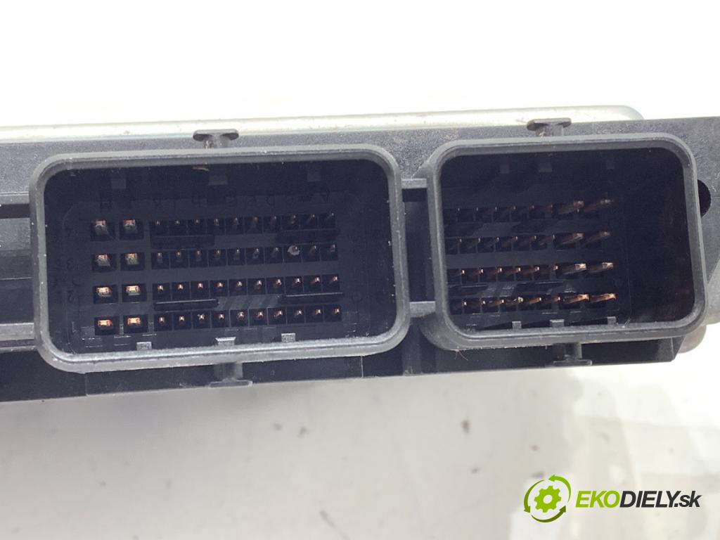 FORD FOCUS II Kombi 2007 80 kW 1.6 TDCi 1560 riadiaca jednotka Motor 8M51-12A650-MC (Riadiaca jednotka)