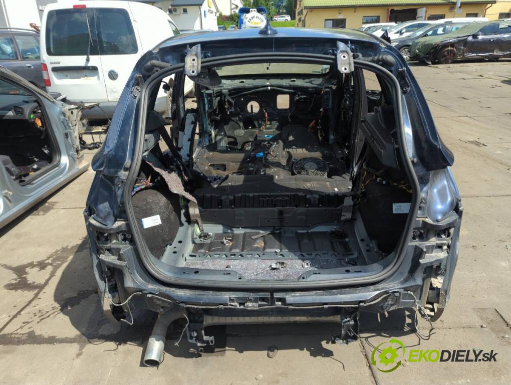 BMW F45 nadwozie wielkoprzestrzenne (MPV) 2015 110 kW 218 d 1995 KAROSERIA ČTVRŤÁK blatník zadní část levý pravý práh střecha PODŁUŻNICA levý pravý