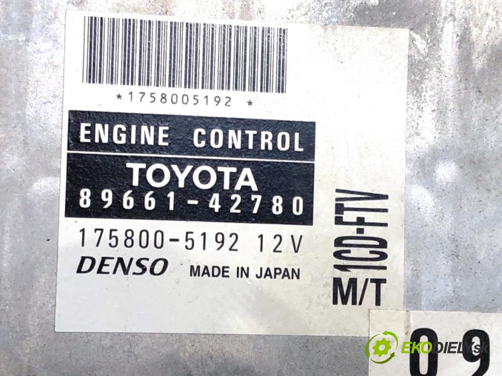 TOYOTA RAV 4 II SUV 2002 85 kW 2.0 D 4WD (CLA20_, CLA21_) 1995 riadiaca jednotka Motor 89661-42780 (Riadiaca jednotka)