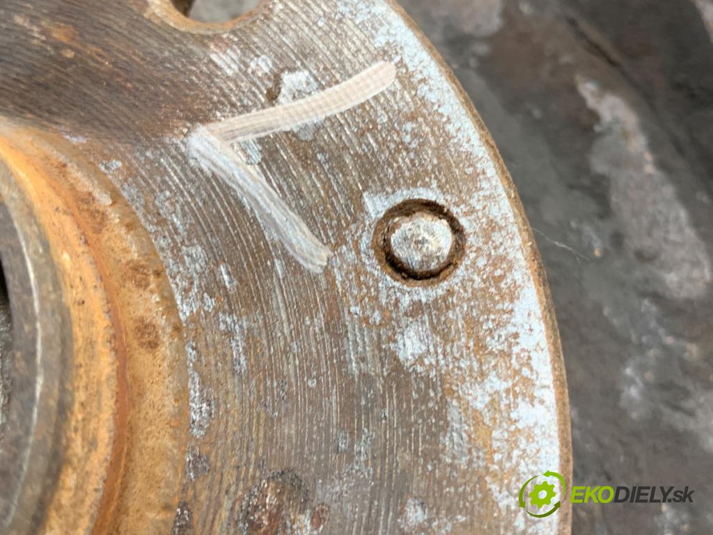 SUZUKI SX4 liftback 2007 79 kW 1.6 VVT 4x4 (RW 416) 1586 náboj ľavy predný