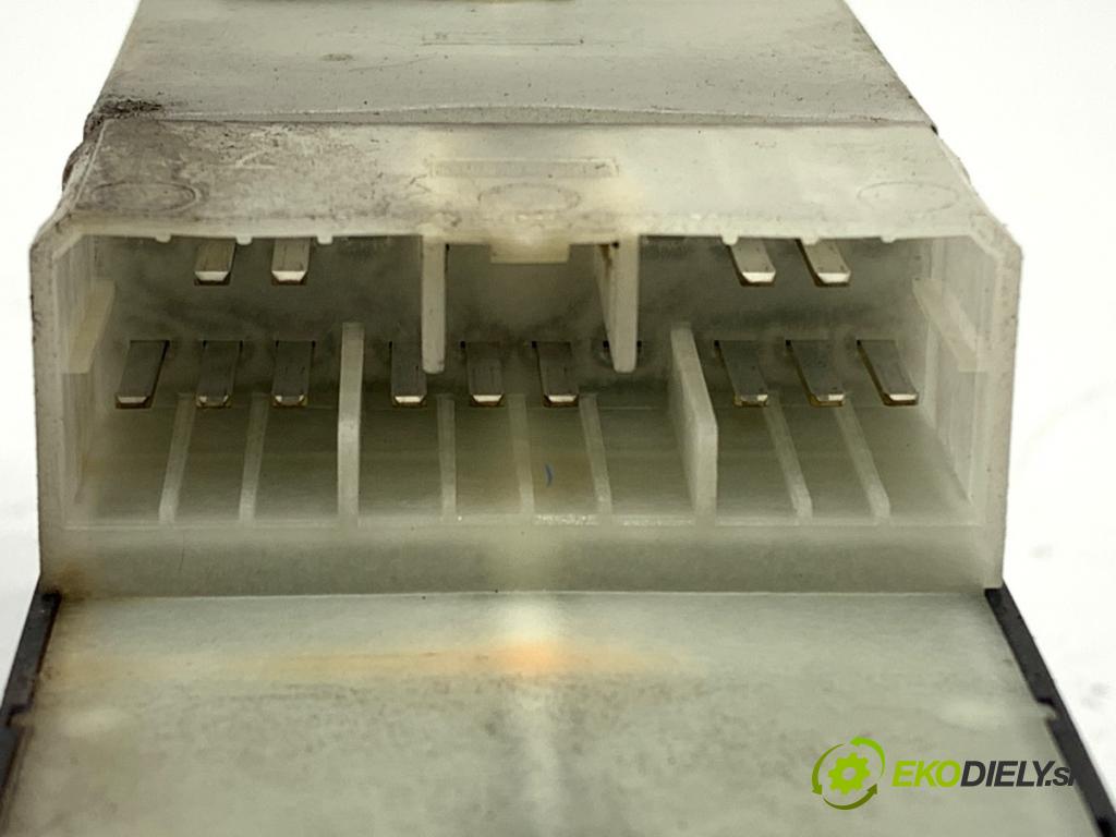 SUZUKI SX4 liftback 2007 79 kW 1.6 VVT 4x4 (RW 416) 1586 přepínač oken 64J20 (Páčky pod volantem)