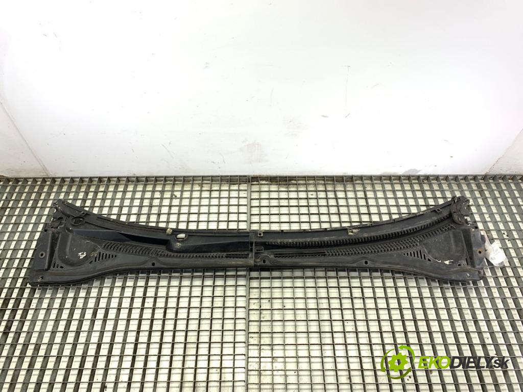 SUZUKI SX4 liftback 2007 79 kW 1.6 VVT 4x4 (RW 416) 1586 Torpédo, plast pod čelné okno  (Torpédo (plast pod čelným sklom))