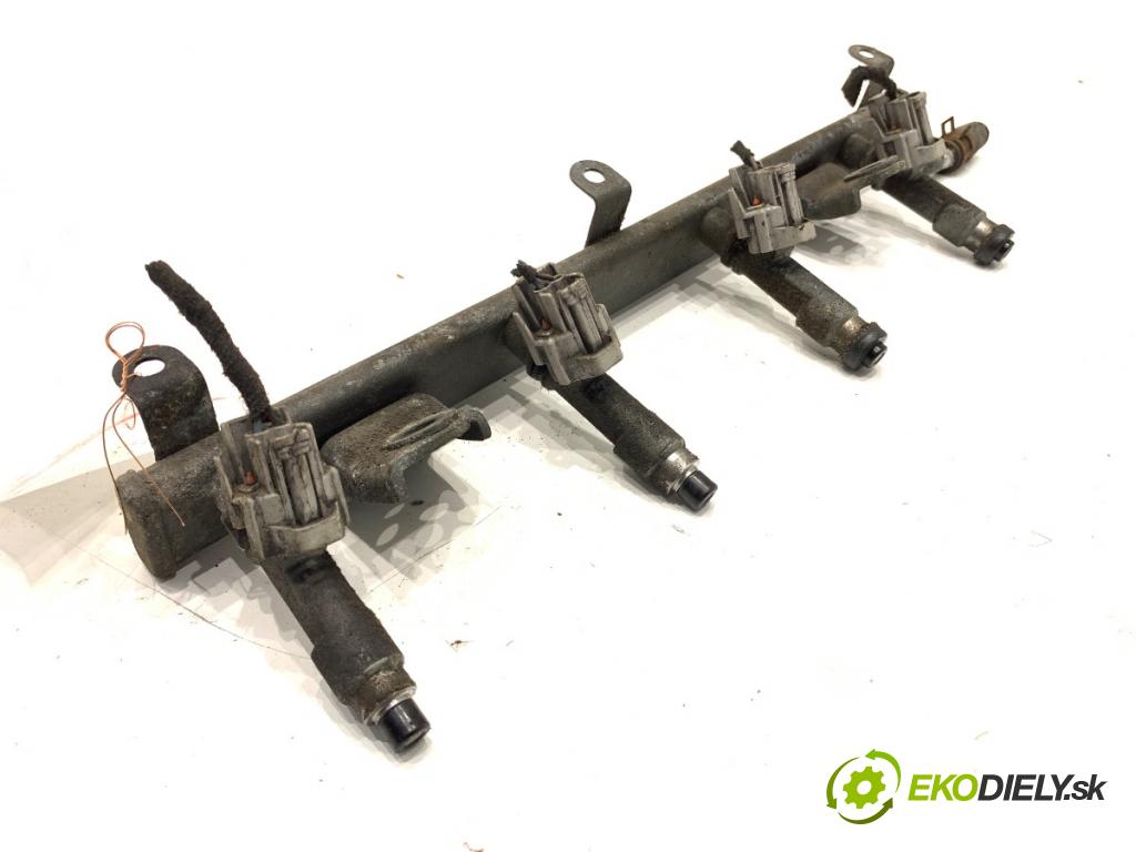 SUZUKI SX4 liftback 2007 79 kW 1.6 VVT 4x4 (RW 416) 1586 Lišta vstrekovacia  (Vstrekovacia lišta)