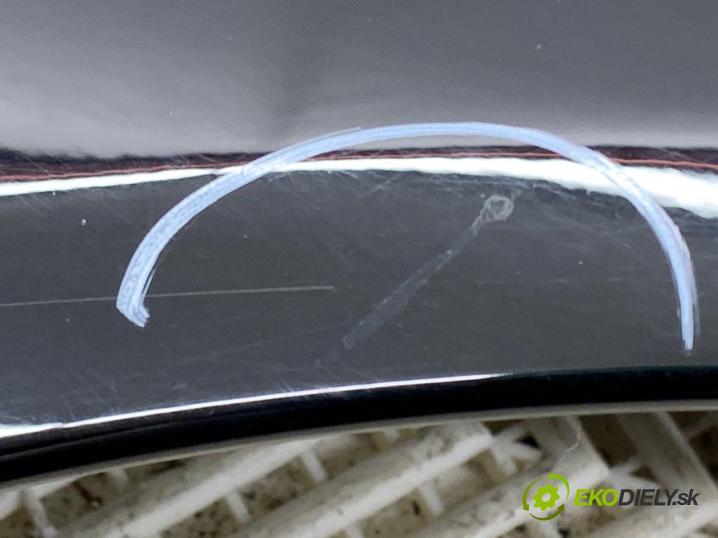 MERCEDES-BENZ W221 sedan 2010 220 kW S 400 Hybrid 3498 blatník pravý přední část