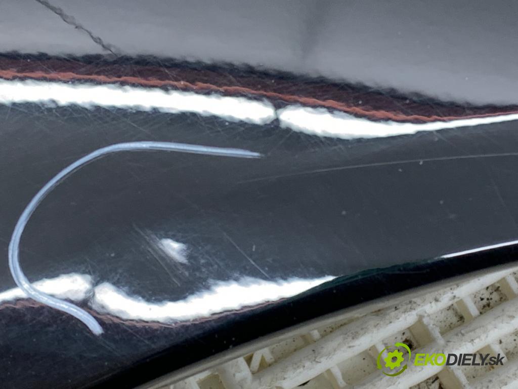 MERCEDES-BENZ W221 sedan 2010 220 kW S 400 Hybrid 3498 blatník pravý přední část