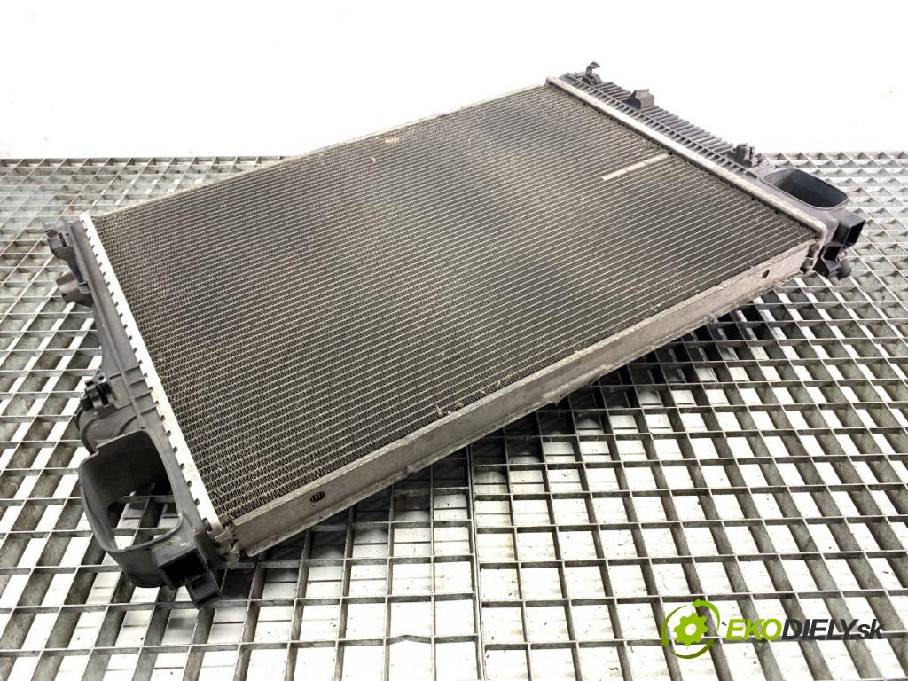 MERCEDES-BENZ W221 sedan 2010 220 kW S 400 Hybrid 3498 chladič vody A2215002103 (Vodní chladič)