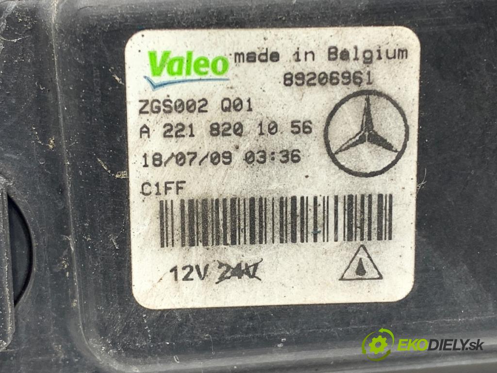 MERCEDES-BENZ W221 sedan 2010 220 kW S 400 Hybrid 3498 hmlové svetlo, hmlovka pravý přední část A2218201056