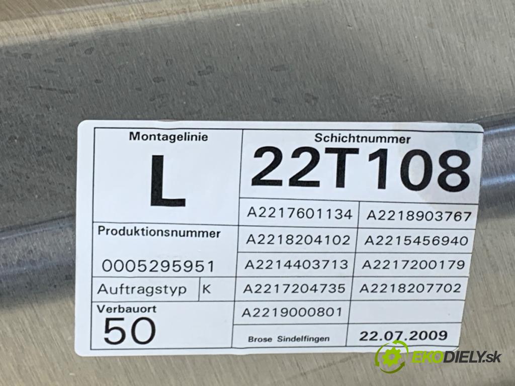 MERCEDES-BENZ W221 sedan 2010 220 kW S 400 Hybrid 3498 mechanismus okna levý přední část A2217601134