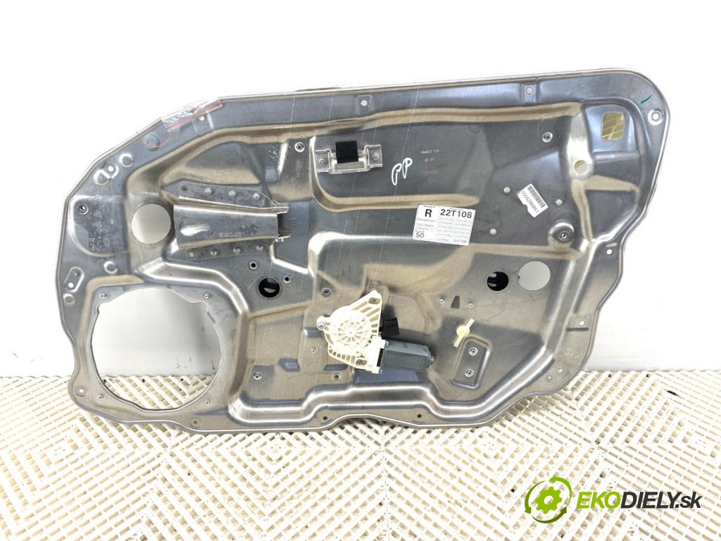 MERCEDES-BENZ W221 sedan 2010 220 kW S 400 Hybrid 3498 mechanismus okna pravý přední část