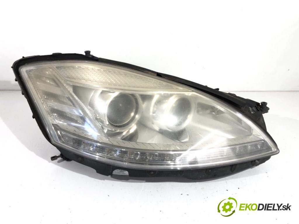 MERCEDES-BENZ W221 sedan 2010 220 kW S 400 Hybrid 3498 Svetlomet pravy predný XENON A2218205859