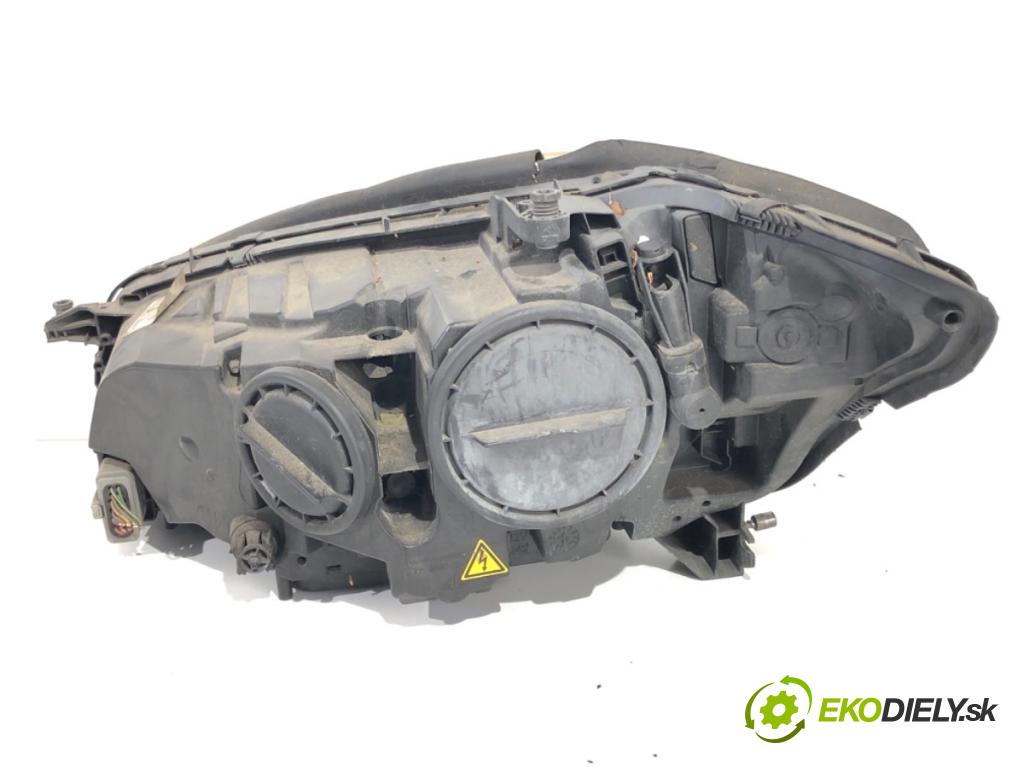 MERCEDES-BENZ W221 sedan 2010 220 kW S 400 Hybrid 3498 Svetlomet pravy predný XENON A2218205859
