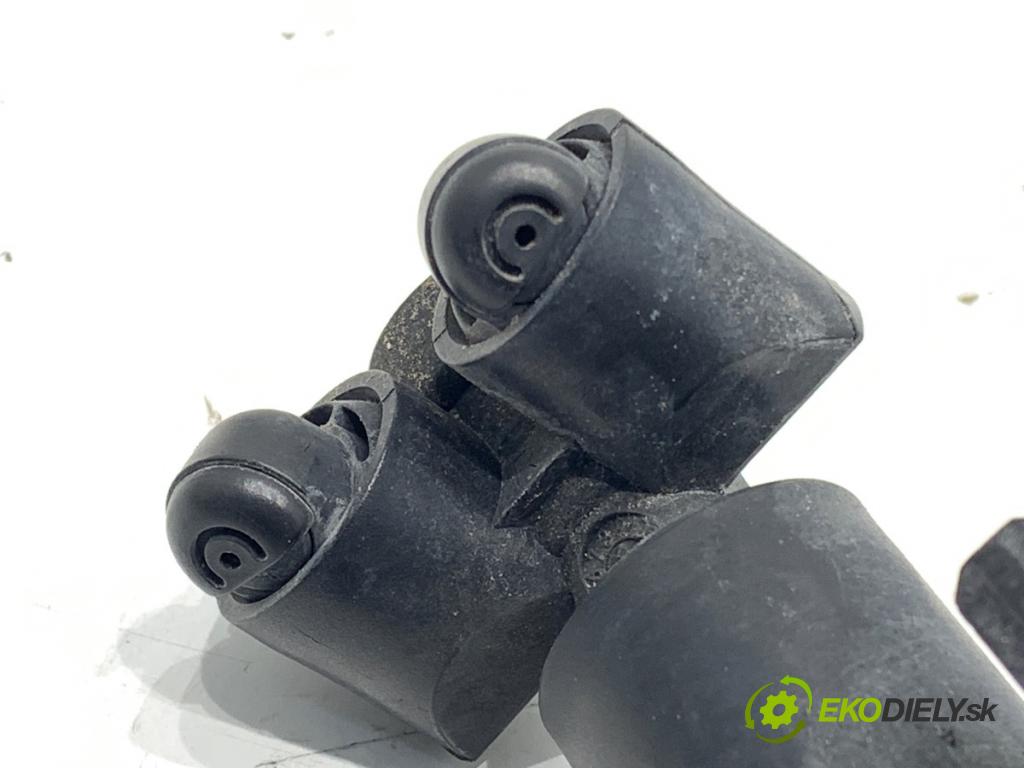 MERCEDES-BENZ W221 sedan 2010 220 kW S 400 Hybrid 3498 ostrekovača svetla pravy predný A2218601447