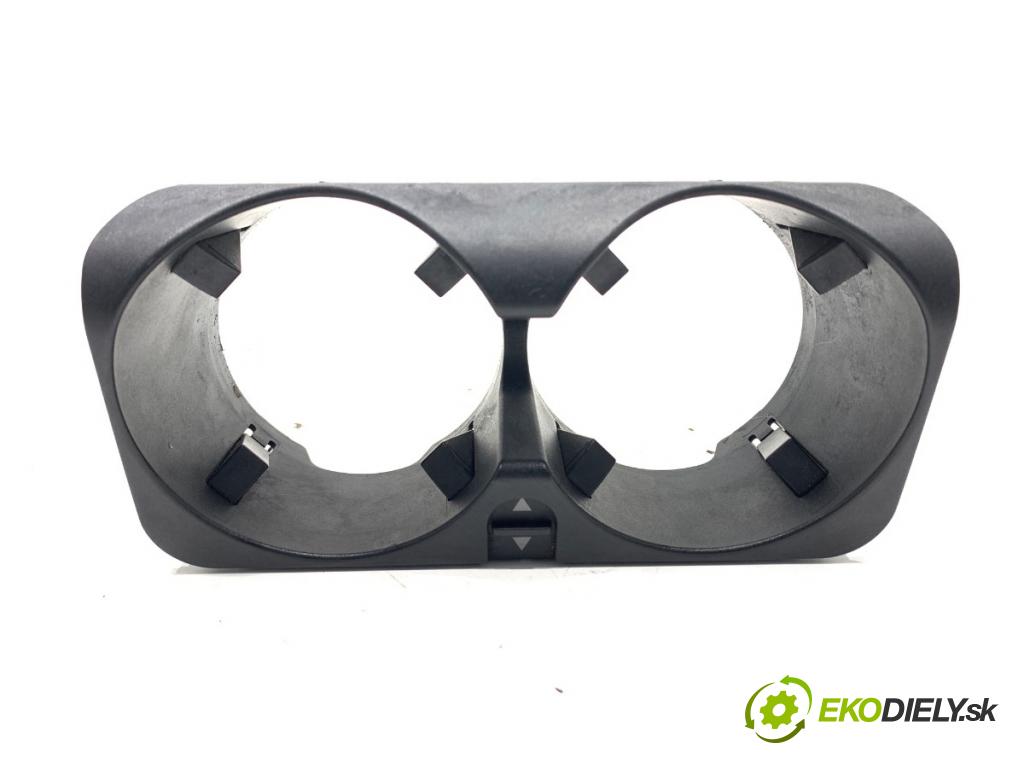 MERCEDES-BENZ W221 sedan 2010 220 kW S 400 Hybrid 3498 Držiak na nápoje A2218130014 (Držiak (úchyt) na nápoje)