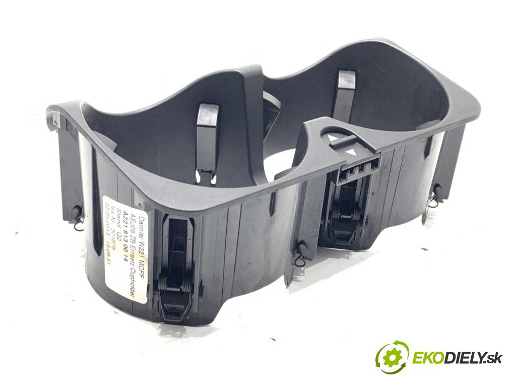 MERCEDES-BENZ W221 sedan 2010 220 kW S 400 Hybrid 3498 Držiak na nápoje A2218130014 (Držiak (úchyt) na nápoje)