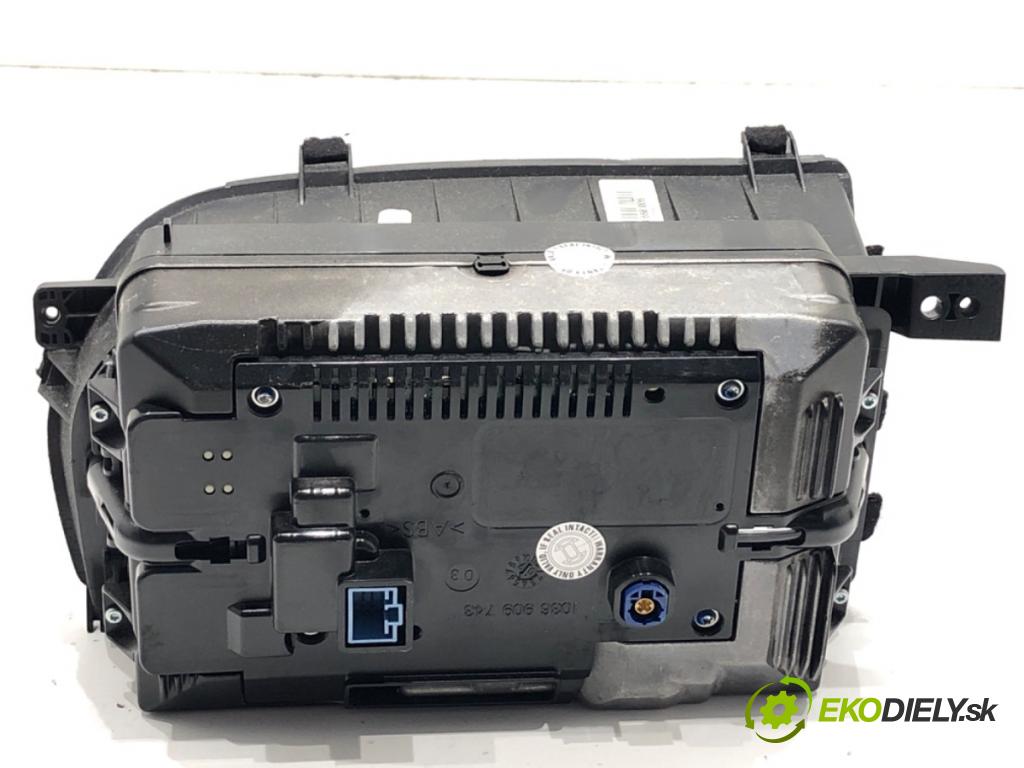 MERCEDES-BENZ W221 sedan 2010 220 kW S 400 Hybrid 3498 Dislpej 0263668006 (Prístrojová doska)