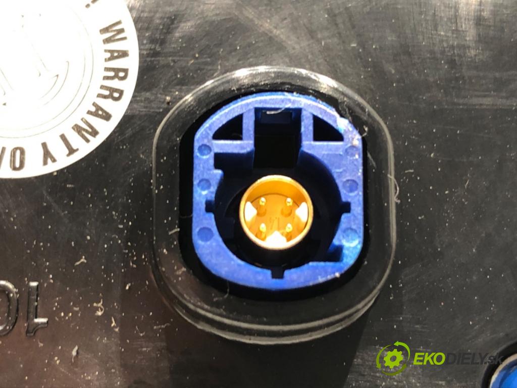 MERCEDES-BENZ W221 sedan 2010 220 kW S 400 Hybrid 3498 Dislpej 0263668006 (Prístrojová doska)