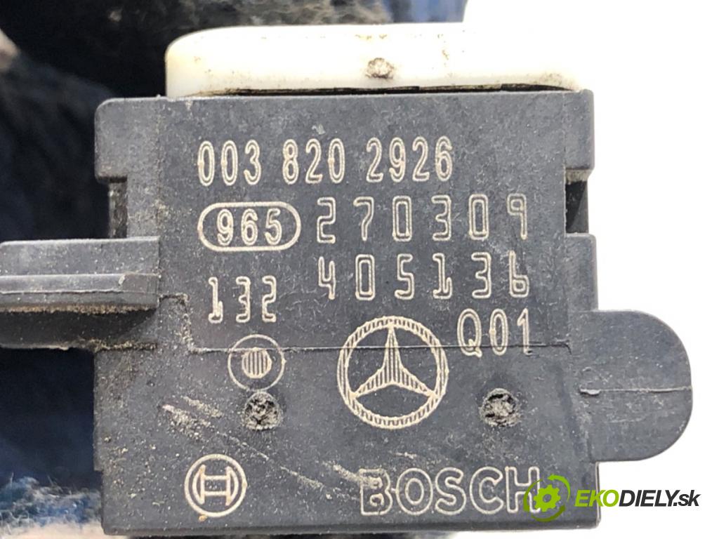 MERCEDES-BENZ W221 sedan 2010 220 kW S 400 Hybrid 3498 Snímač nárazu 0038202926 (Snímač nárazu)