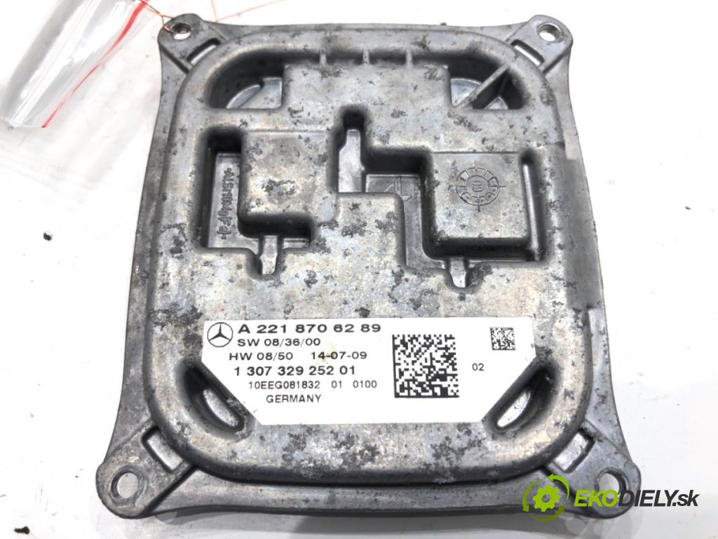 MERCEDES-BENZ W221 sedan 2010 220 kW S 400 Hybrid 3498 Menič XENON A2218706289 (Riadiaca jednotka xenónu)