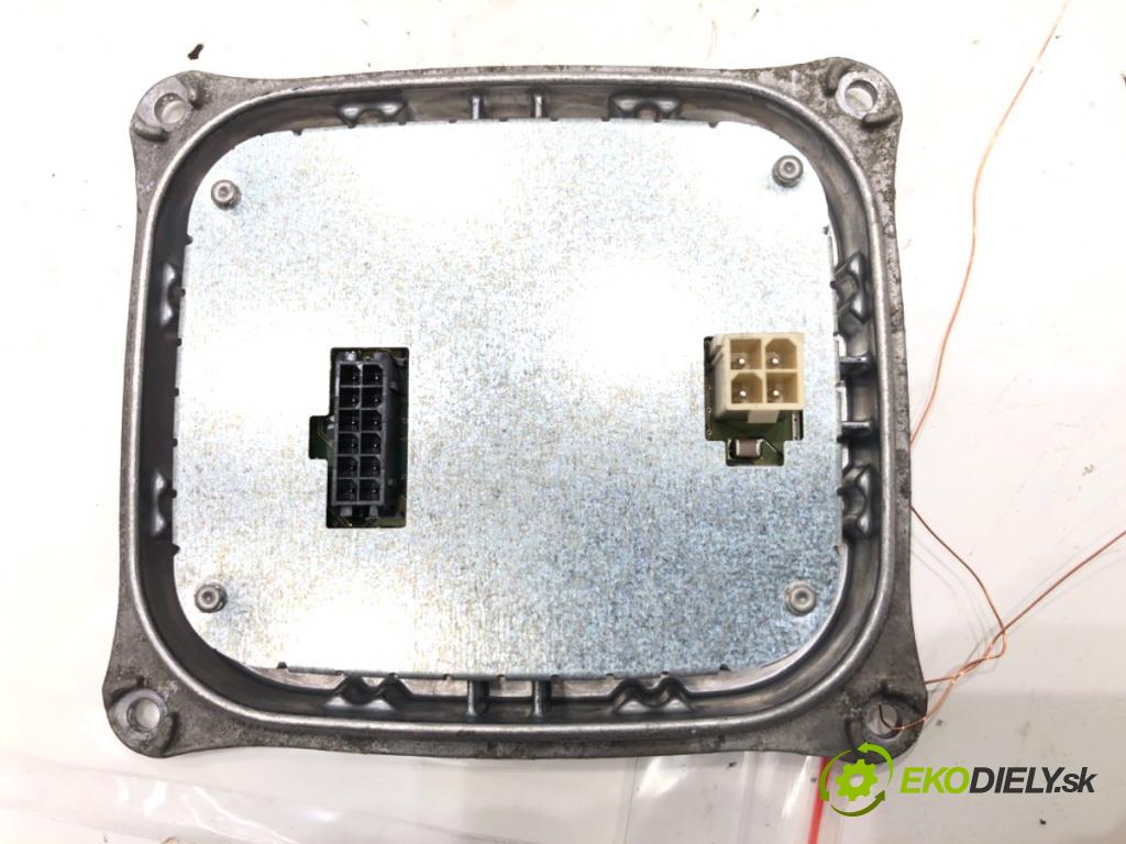 MERCEDES-BENZ W221 sedan 2010 220 kW S 400 Hybrid 3498 Menič XENON A2218706289 (Riadiaca jednotka xenónu)