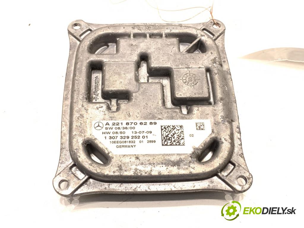 MERCEDES-BENZ W221 sedan 2010 220 kW S 400 Hybrid 3498 Menič XENON A2218706289 (Riadiaca jednotka xenónu)