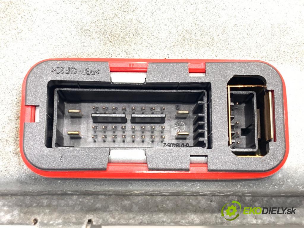 MERCEDES-BENZ W221 sedan 2010 220 kW S 400 Hybrid 3498 Menič XENON A2219000701 (Riadiaca jednotka xenónu)