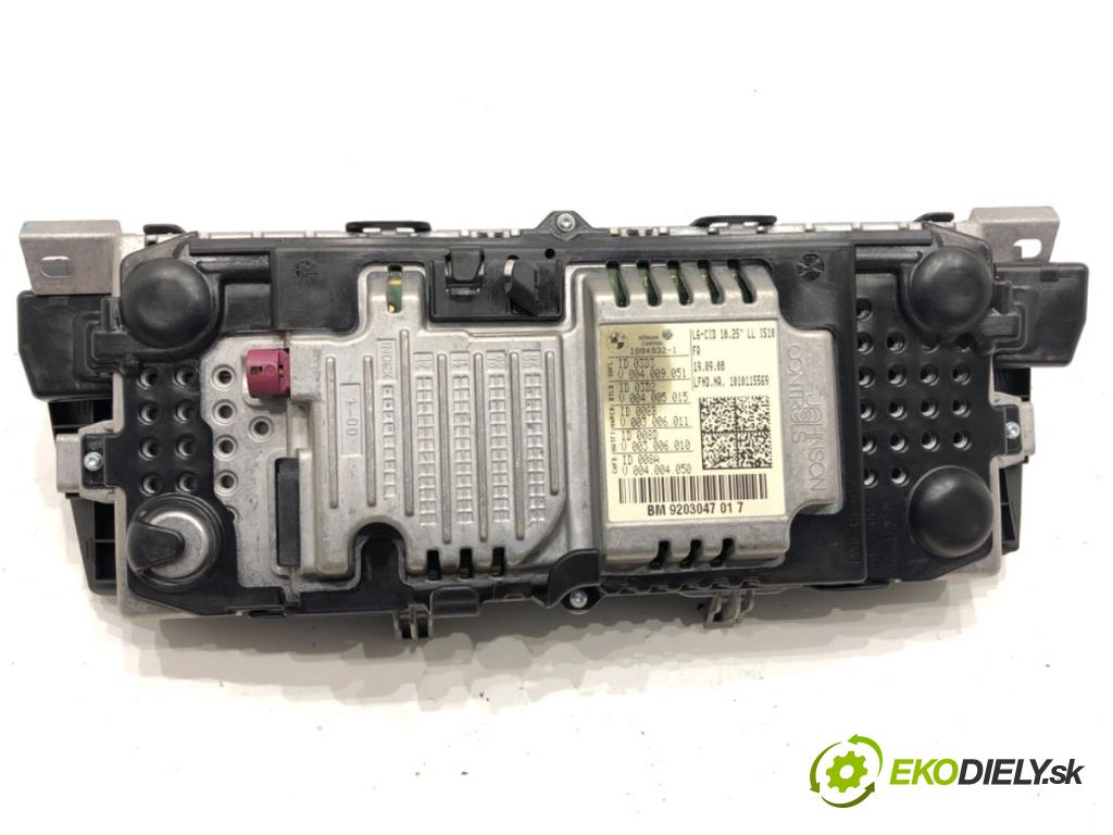 BMW F01 sedan 2008 180 kW 730 d 2993 Dislpej 9203047 (Prístrojová doska)