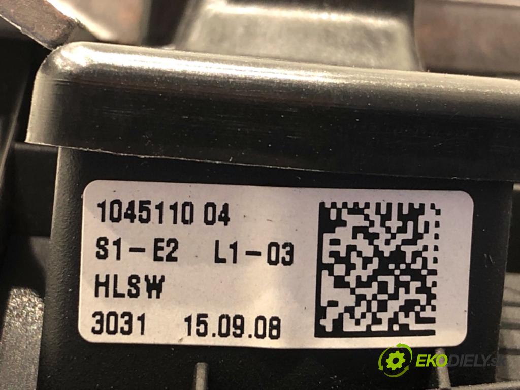 BMW F01 sedan 2008 180 kW 730 d 2993 Dislpej 9203047 (Prístrojová doska)