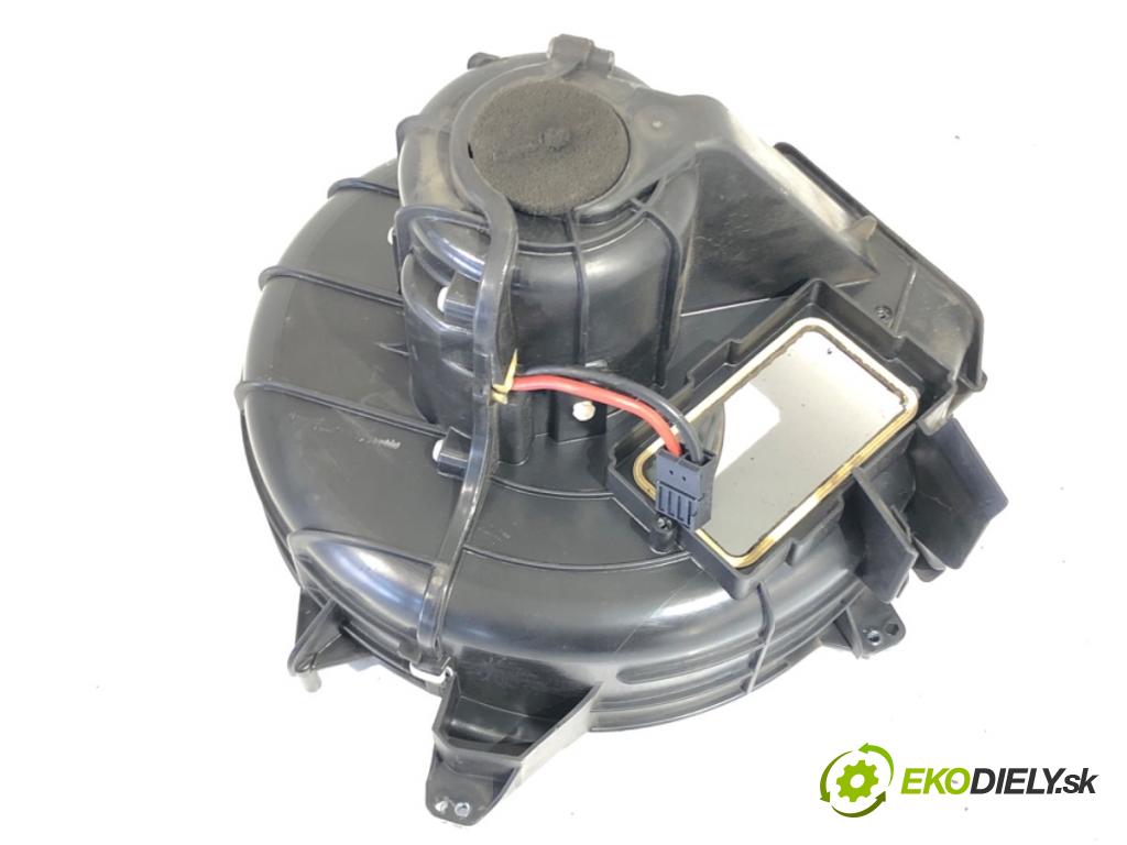 BMW F01 sedan 2008 180 kW 730 d 2993 ventilátor kúrenia R4043