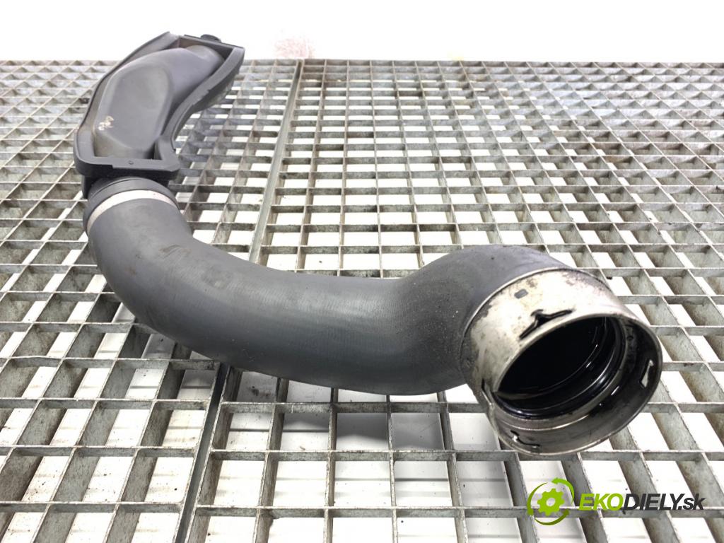 BMW F01 sedan 2008 180 kW 730 d 2993 Rúra turba 7809834