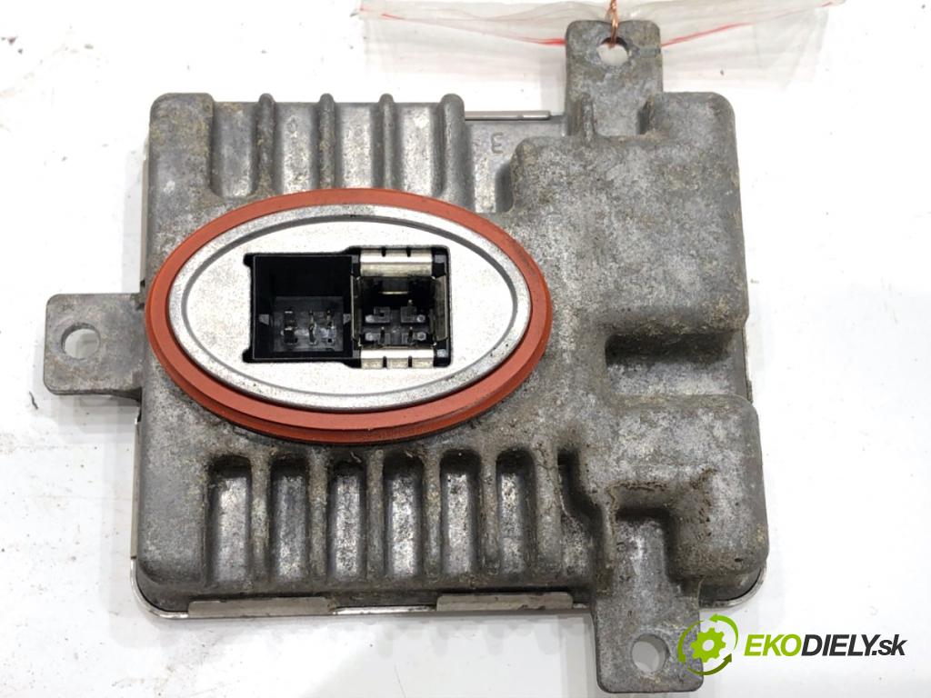 BMW F01 sedan 2008 180 kW 730 d 2993 Menič XENON 7237647 (Riadiaca jednotka xenónu)