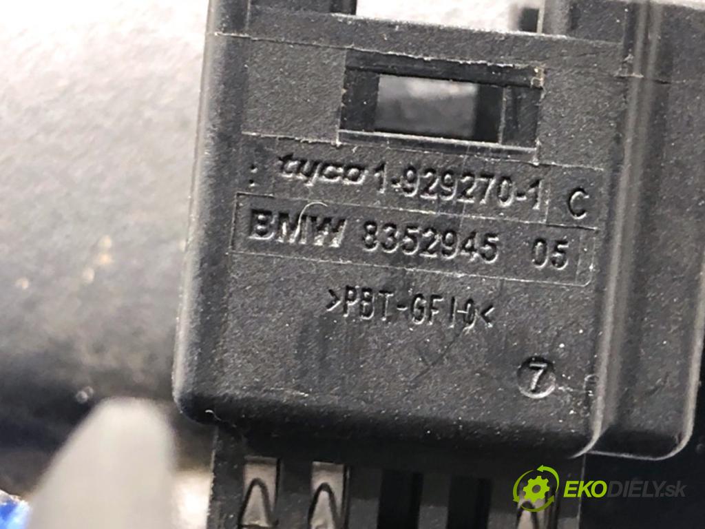 BMW F01 sedan 2008 180 kW 730 d 2993 zpětné zrcátko vnitřní 8352945 (Vnitřní zpětné zrcátko)