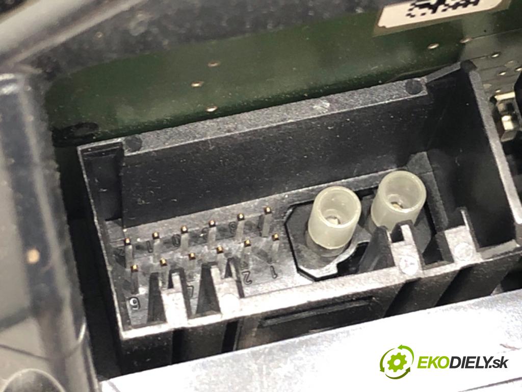 BMW F01 sedan 2008 180 kW 730 d 2993 Prístrojovka 9202002 (Prístrojová doska)