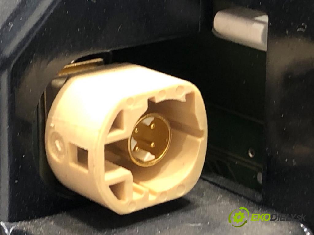 BMW F01 sedan 2008 180 kW 730 d 2993 Prístrojovka 9202002 (Prístrojová doska)