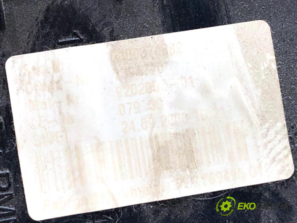 BMW F01 sedan 2008 180 kW 730 d 2993 Prístrojovka 9202002 (Prístrojová doska)