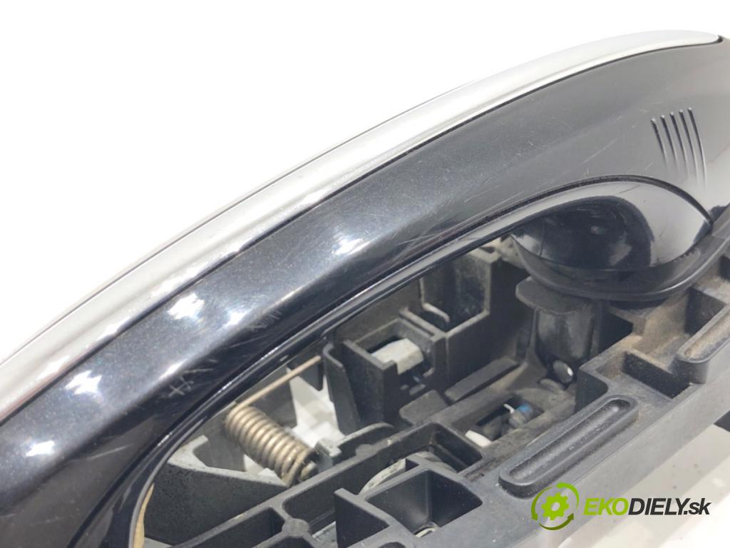 BMW F01 sedan 2008 180 kW 730 d 2993 Kľučka vonkajšia pravy zad