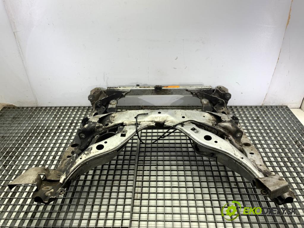 BMW F01 sedan 2008 180 kW 730 d 2993 výztuha pod motor 6775762 (Přední výztuha)