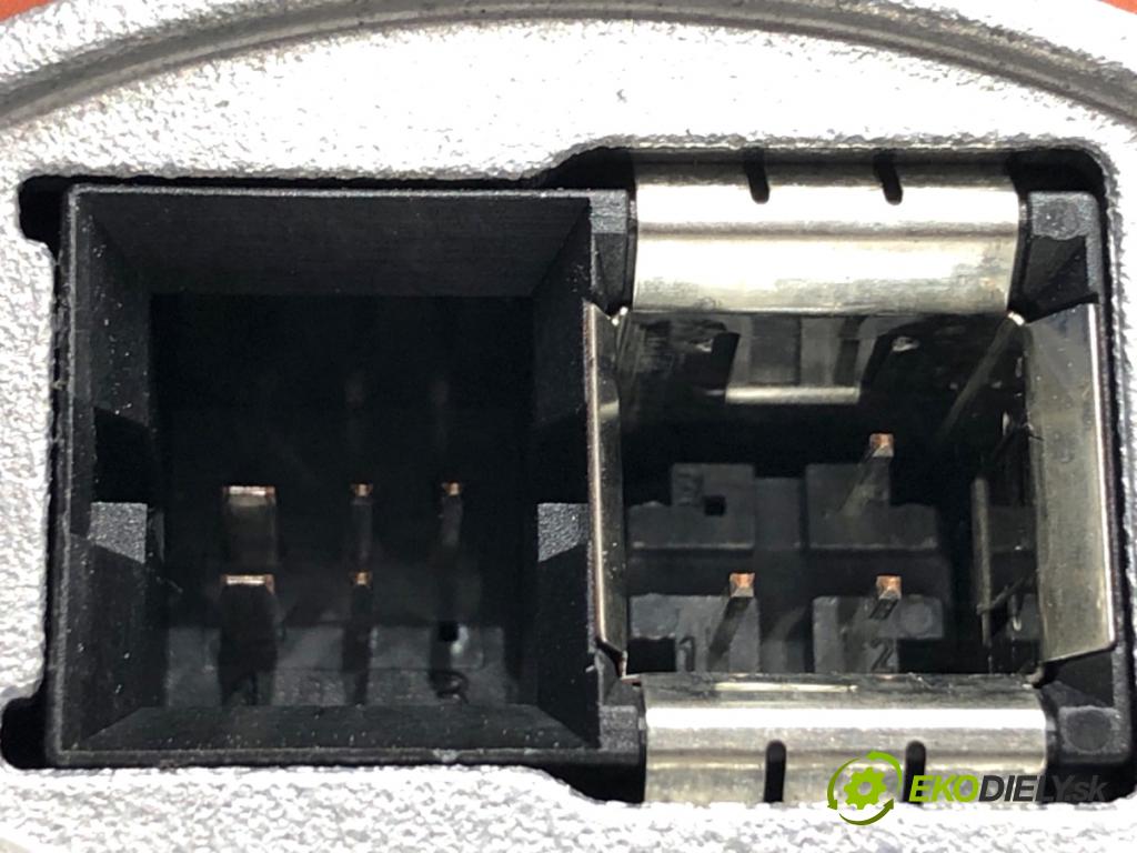 BMW F01 sedan 2008 180 kW 730 d 2993 Menič XENON 7237647 (Riadiaca jednotka xenónu)