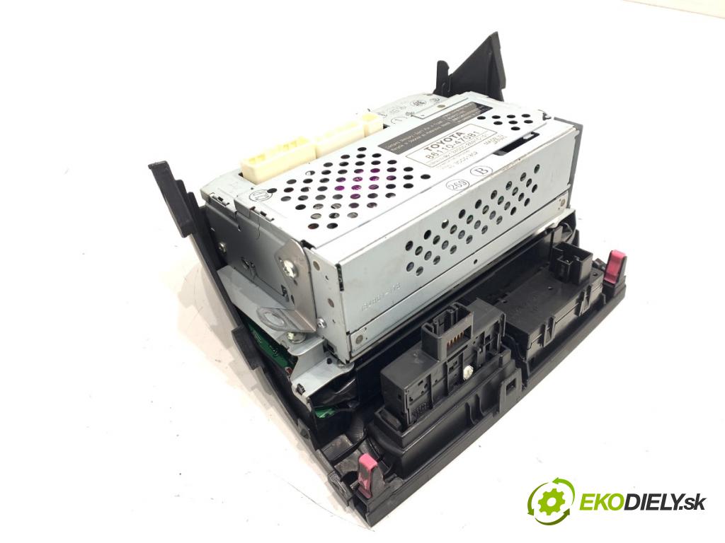 TOYOTA PRIUS II liftback 2005 57 kW 1.5 Hybrid (NHW20_) 1497 Dislpej 86110-47081 (Prístrojová doska)