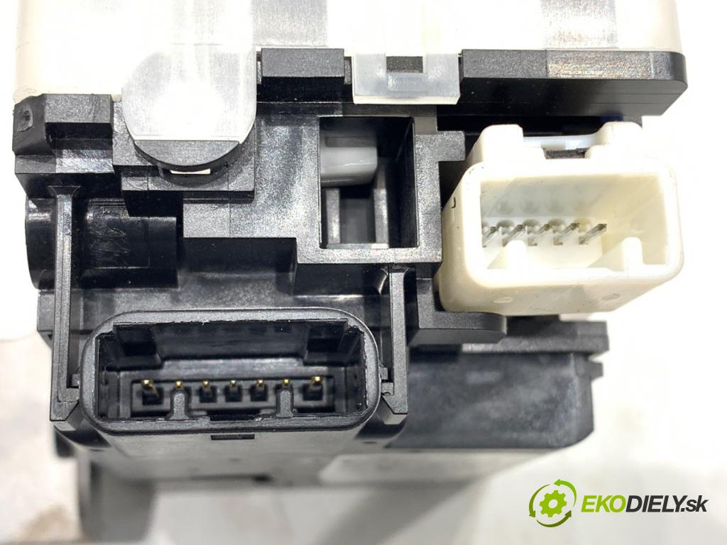 TOYOTA PRIUS II liftback 2005 57 kW 1.5 Hybrid (NHW20_) 1497 spinačka 626399-000 (Spínacia skrinka)