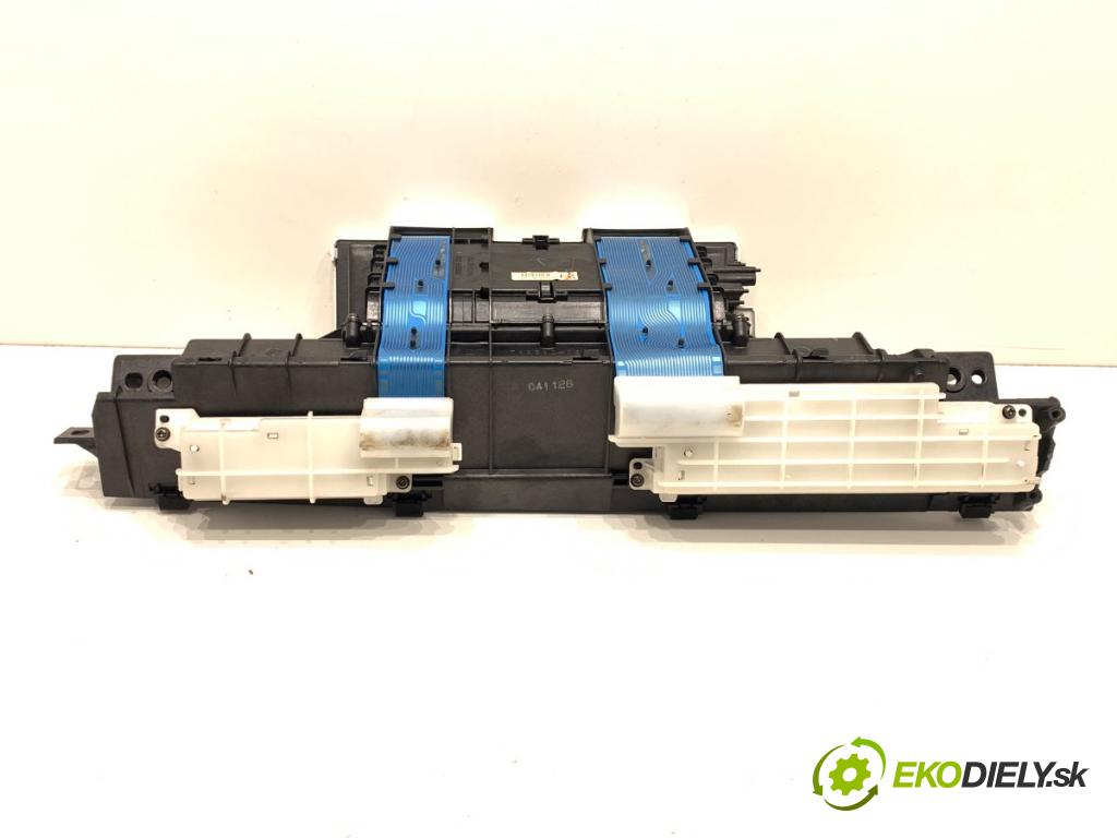 TOYOTA PRIUS II liftback 2005 57 kW 1.5 Hybrid (NHW20_) 1497 Prístrojovka 83800-47210 (Prístrojová doska)