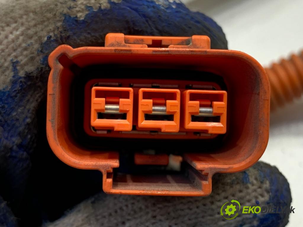 TOYOTA PRIUS II liftback 2009 57 kW 1.5 Hybrid (NHW20_) 1497 Kompresor klimatizácie 042000-0197 (Kompresor klimatizácie)