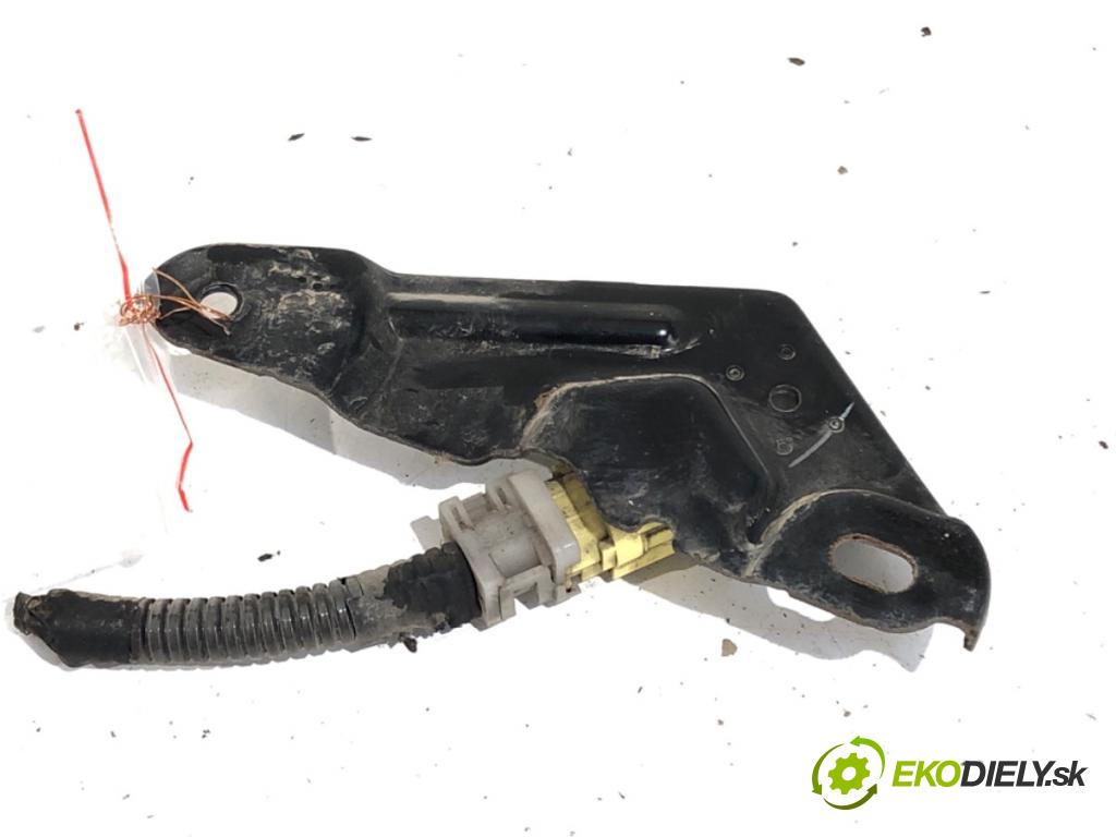 TOYOTA PRIUS II liftback 2009 57 kW 1.5 Hybrid (NHW20_) 1497 Snímač nárazu 89173-47040 (Snímač nárazu)