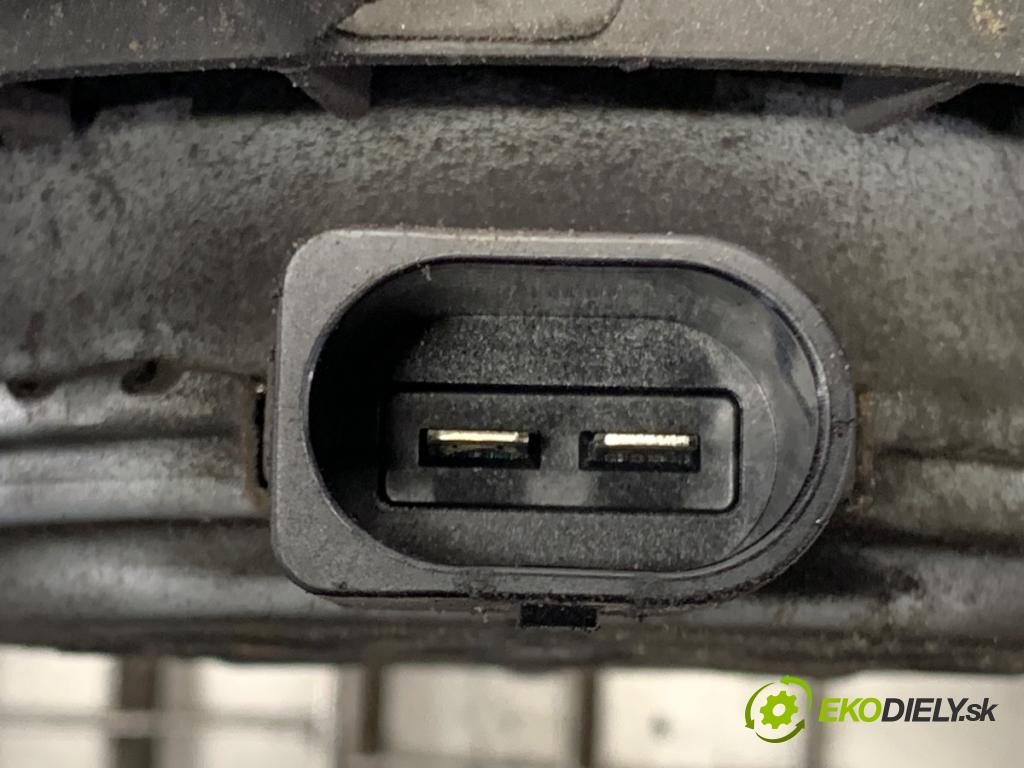 AUDI A4 B8 sedan 2013 110 kW 2.0 TDI 1968 ventilátor chladiče 993454J-D (Ventilátor)