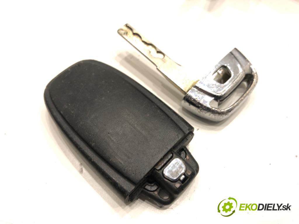 AUDI A4 B8 sedan 2013 110 kW 2.0 TDI 1968 spinačka 8K0909131D (Spínacia skrinka)