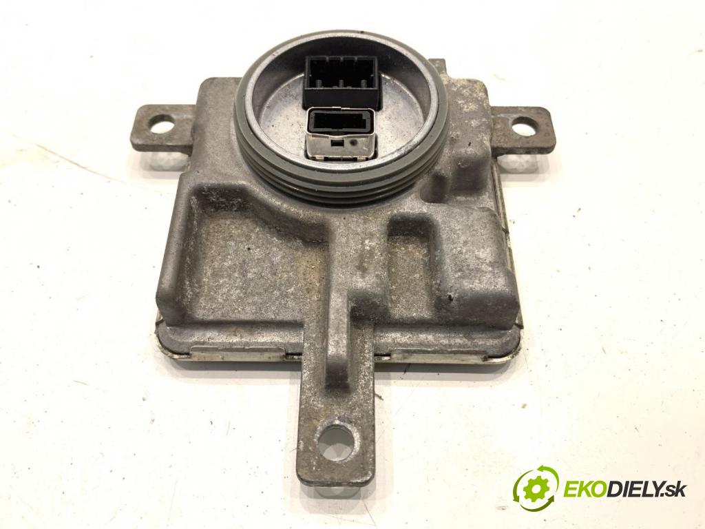 AUDI A4 B8 sedan 2013 110 kW 2.0 TDI 1968 Menič XENON 8K0941597E (Riadiaca jednotka xenónu)