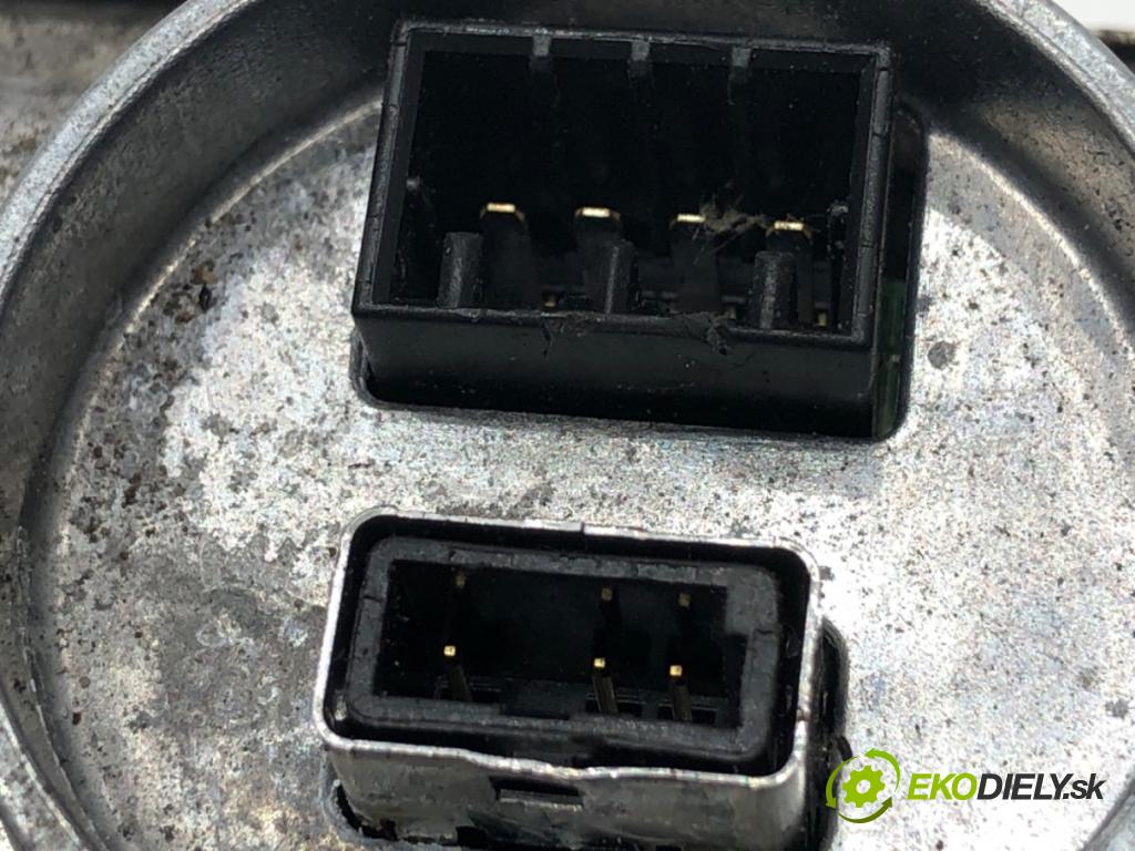 AUDI A4 B8 sedan 2013 110 kW 2.0 TDI 1968 Menič XENON 8K0941597E (Riadiaca jednotka xenónu)