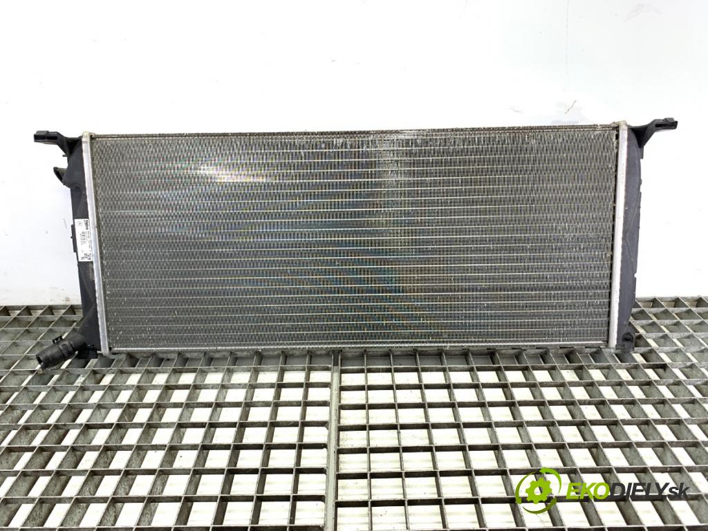 MERCEDES-BENZ W221 sedan 2010 220 kW S 400 Hybrid 3498 chladič vody A2215002303 (Vodní chladič)